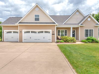 713 Ironwood St NW, Demotte, IN, 46310