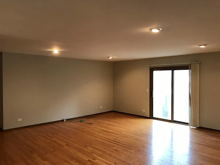 1500 Kenyon Dr — Photo 2