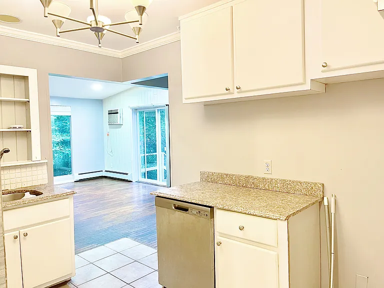 258 Steamboat Rd — Photo 14