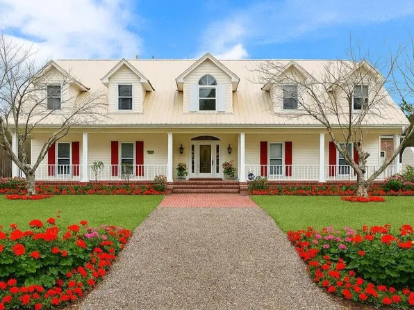 139 Pine Ridge Cv, Holly Springs, MS 38635