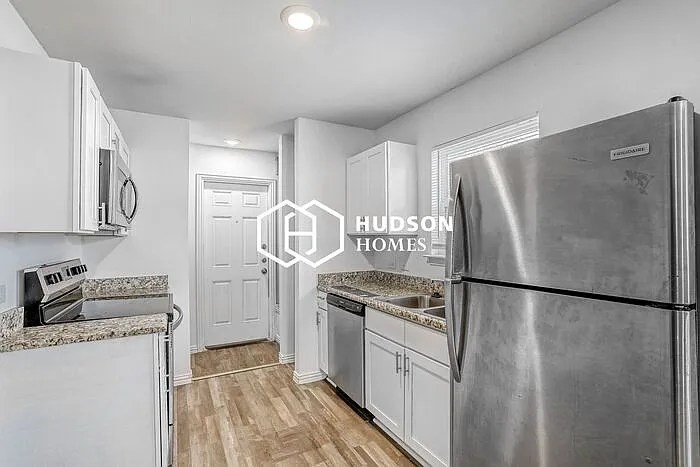 1408 Allende Dr — Photo 5