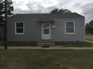 100 20th St APT D, Canyon, TX 79015