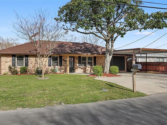 2nd image of 420 Camelia Ave