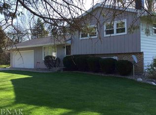 9599 Ridgewood Ct, Bloomington, IL 61705