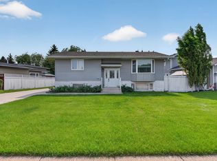 1311 85th St NW, Edmonton, AB T6K1X7