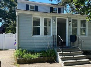 8 S 29th St, Wyandanch, NY 11798