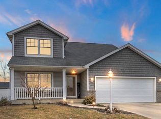 13709 Beal Brook Ct, Fort Wayne, IN 46814
