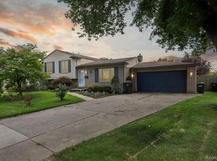 11610 Cocoa Ct, Sterling Heights, MI