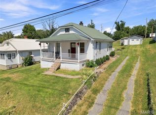 125 E 9th St, Hermann, MO 65041