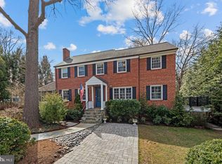 8200 Colston Pl, Chevy Chase, MD 20815