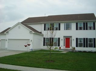 2821 Crosshurst Ct, Grove City, OH 43123
