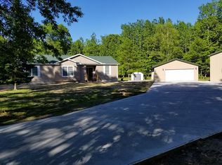 5717 Maple Ridge Rd, Sterling, MI 48659