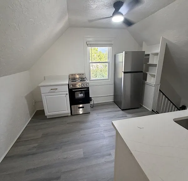 4345 W 48th St — Photo 24