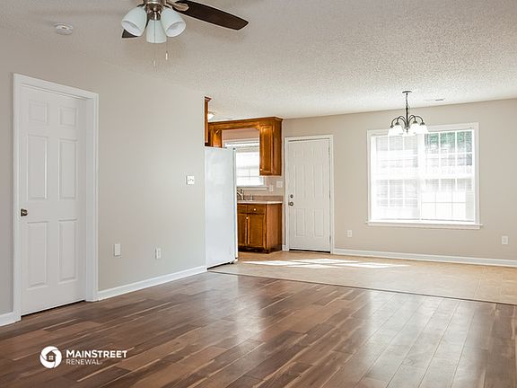 4th image of 203 S F St