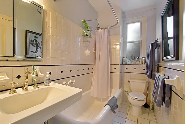 Sold by Corcoran | media 3