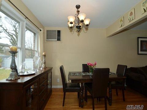 5th image of 41 Monmouth Dr