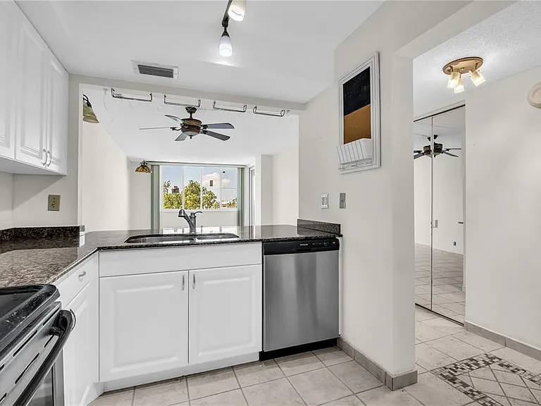 6158 Palma Del Mar Blvd S #505 — Photo 12