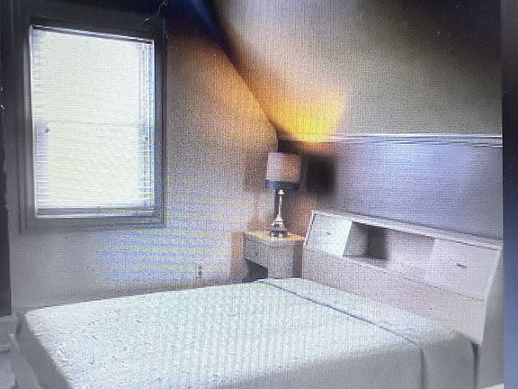 4th image of 321 High St APT 3