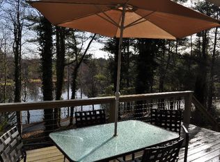 10 Ravenswood Rd, Flat Rock, NC 28731