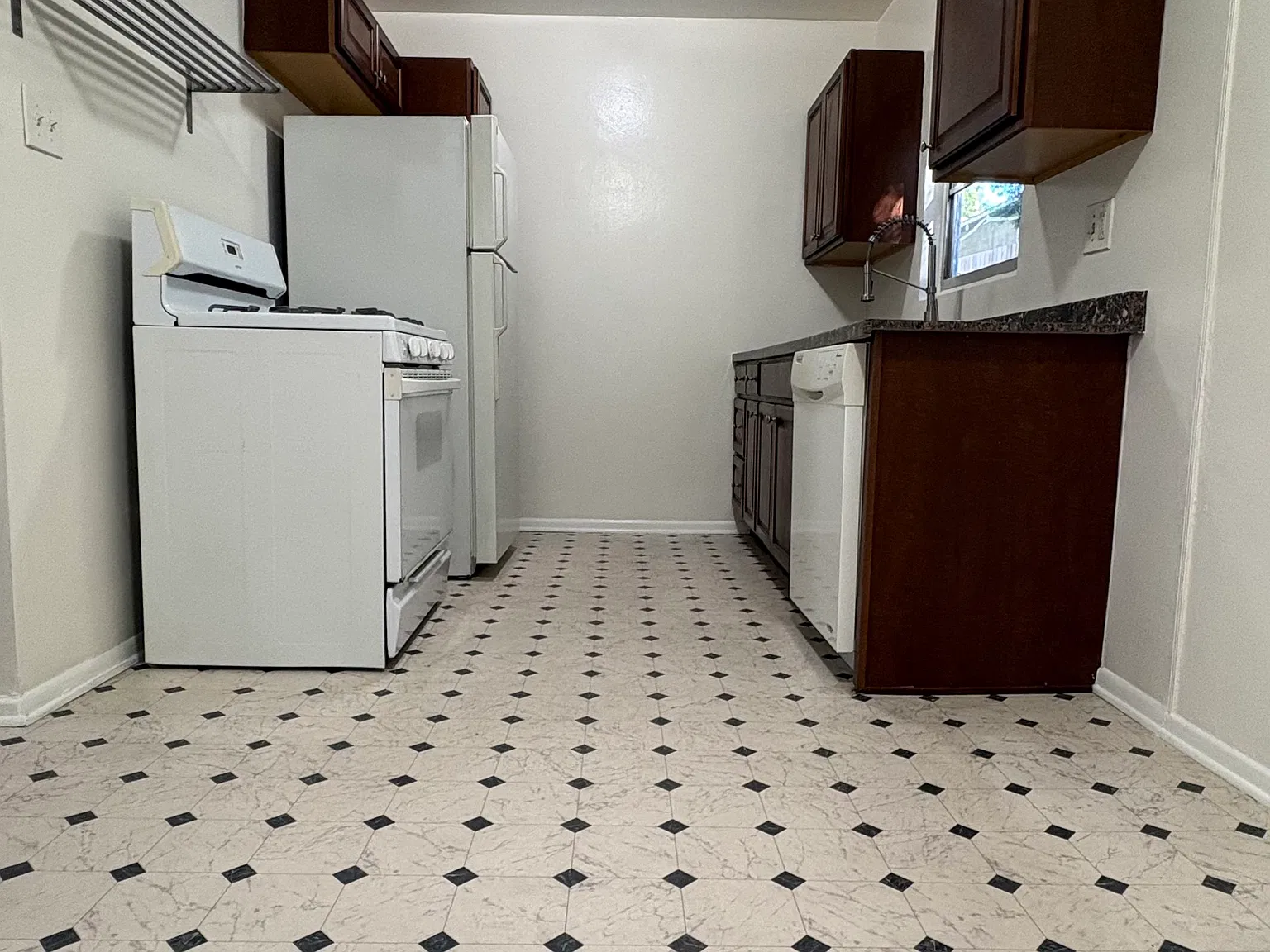 1 bed, $2,150 — Photo 3