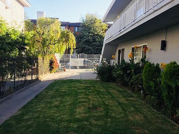3rd image of 1432 Barry Ave APT 12
