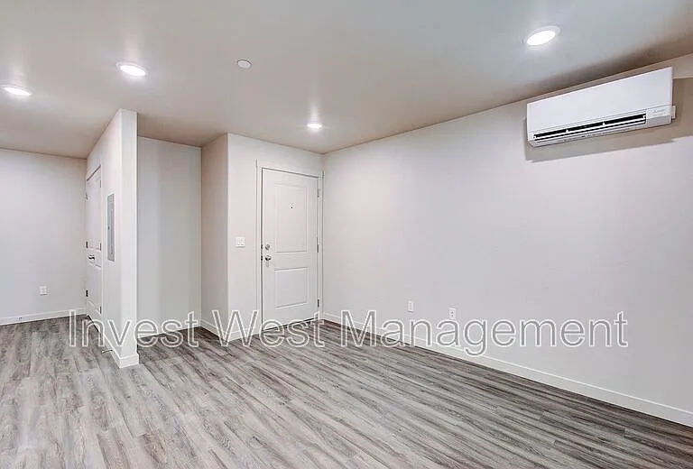 404 NE 117th Ave #123 — Photo 3