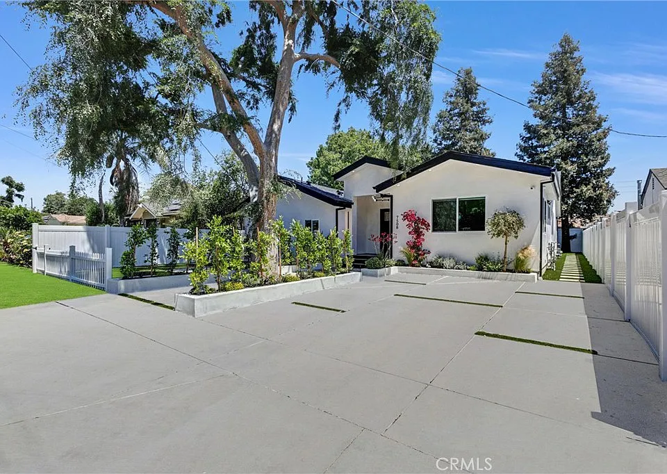 7508 Claire Ave