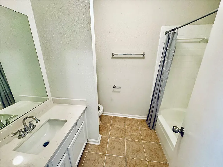 5810 Twisted Pine Ct #C — Photo 18