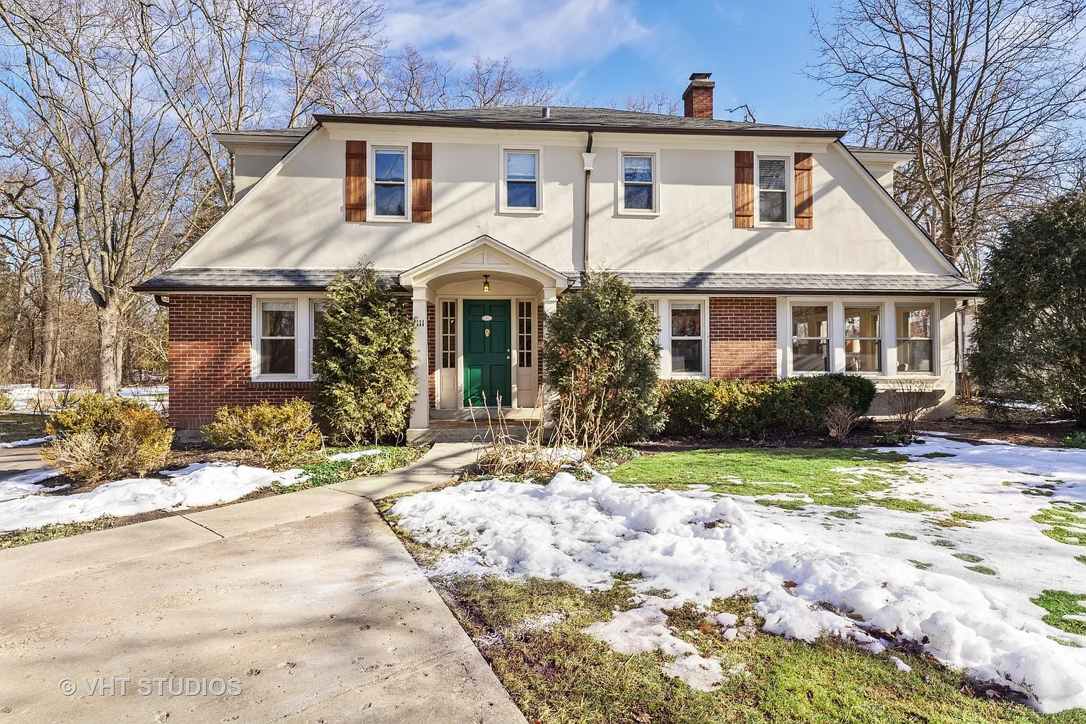 1111 Ridgewood Dr photo 1