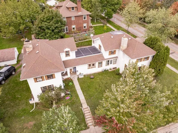 1 N Hawthorne Rd, Duluth, MN 55812