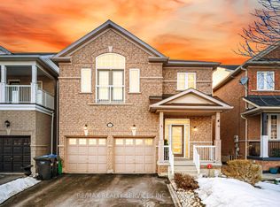 10 Goldnugget Rd, Brampton, ON L6Y 5N7