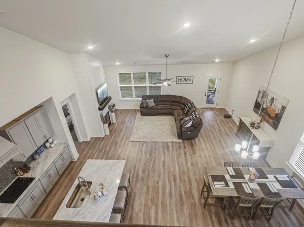 2716 Kingfisher Dr, Murfreesboro, TN 37128