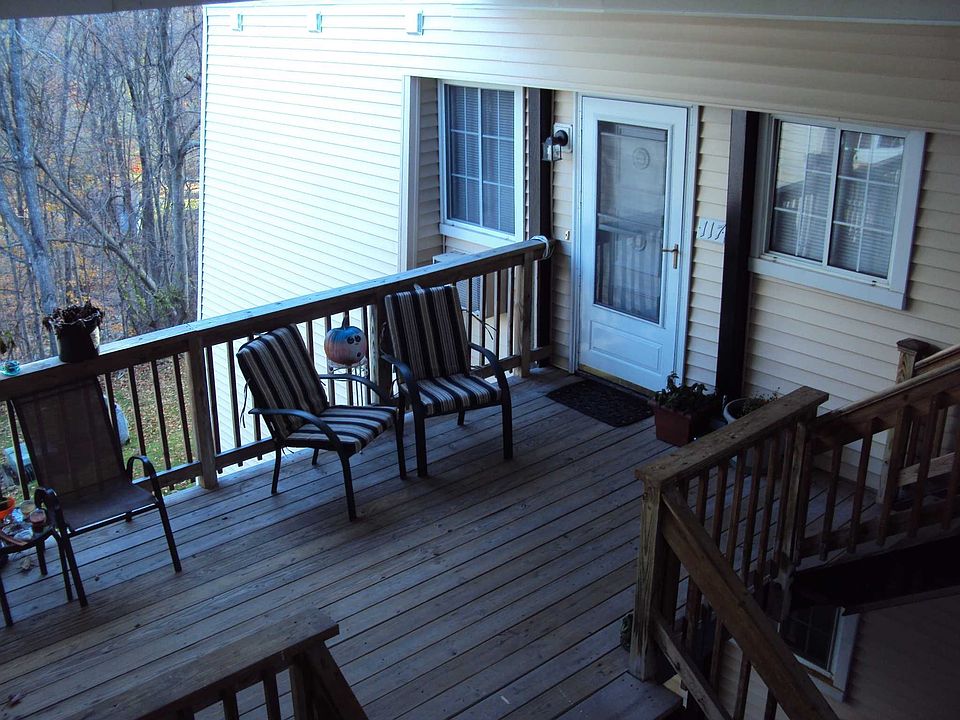 1st image of 117 Fox Run Ln