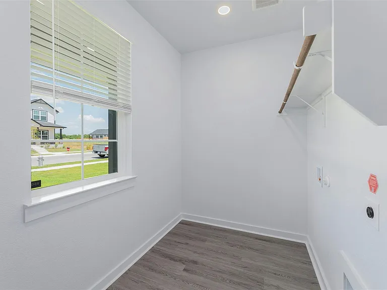 512 Clearlake Dr — Photo 31