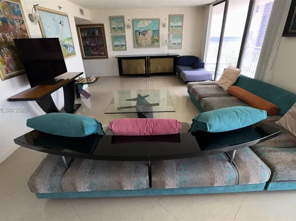 210 174th St APT 1909, Sunny Isles Beach, FL 33160