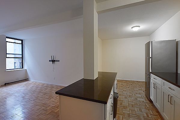 1st image of 971 1st Ave APT 4A
