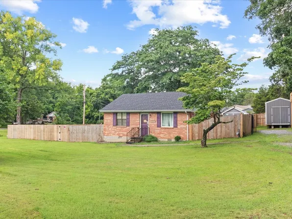 236 Tennsco Dr, Dickson, TN 37055
