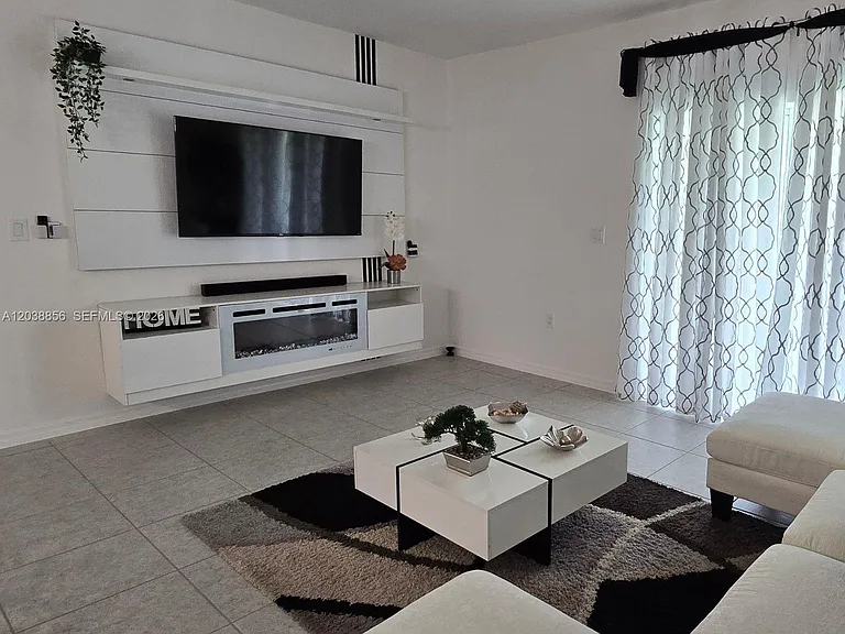 5539 Maddie Dr — Photo 28