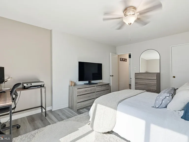 1200 S Arlington Ridge Rd #614 — Photo 16