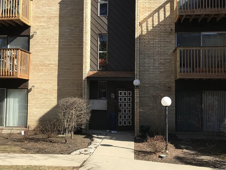 1153 S Forums Ct #3B