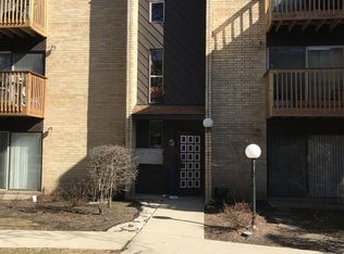 1153 S Forums Ct APT 3B, Wheeling, IL 60090