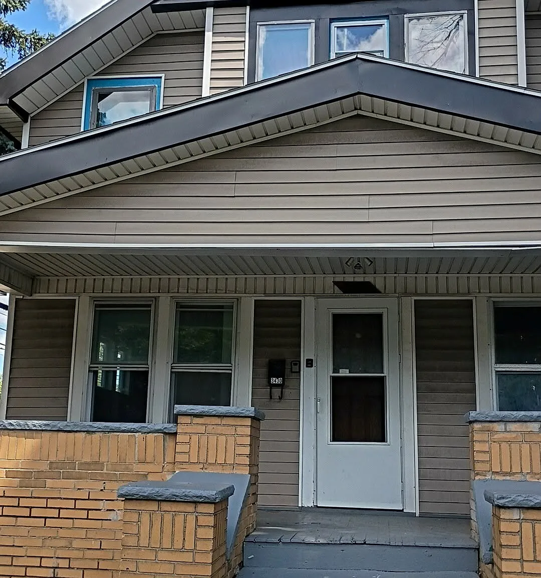 3430 Maple Street - Lower — Photo 2