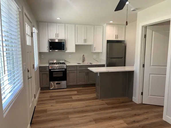 106, 1209-1211 N Cordova St #101, Burbank, CA 91505
