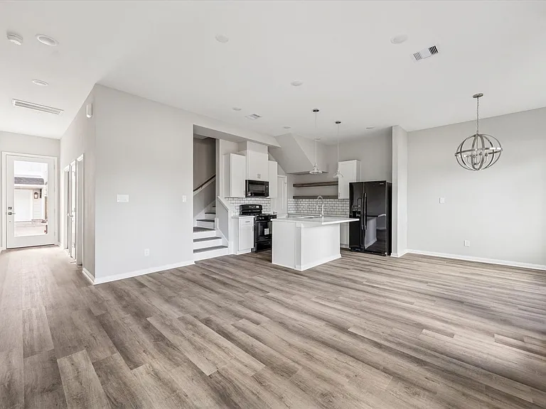 209 Clark Meadows Ln — Photo 7