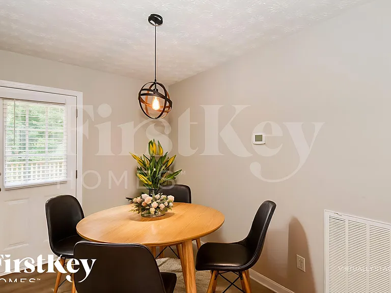 176 Shadow Wood Dr — Photo 7