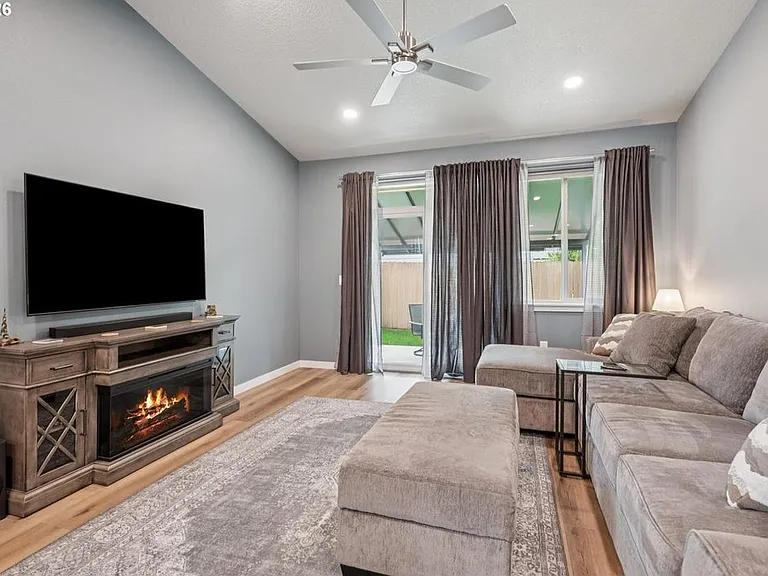 7340 SE Overland St — Photo 8