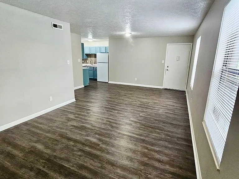Castle Terrace Apartments — Photo 17