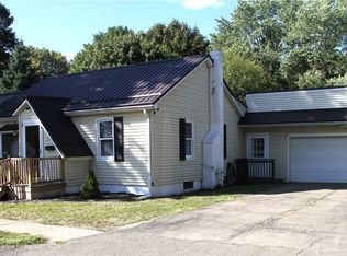 35 Shannon St, Bath, NY 14810