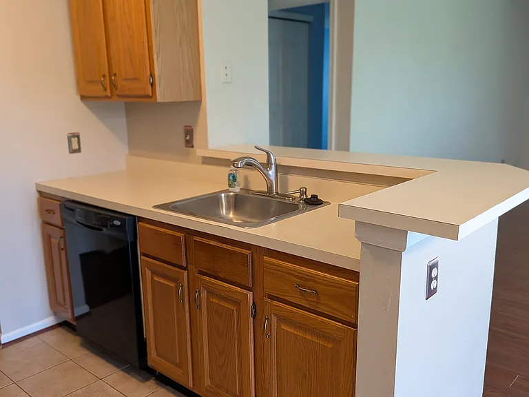 203 Remington Ct #203 — Photo 16