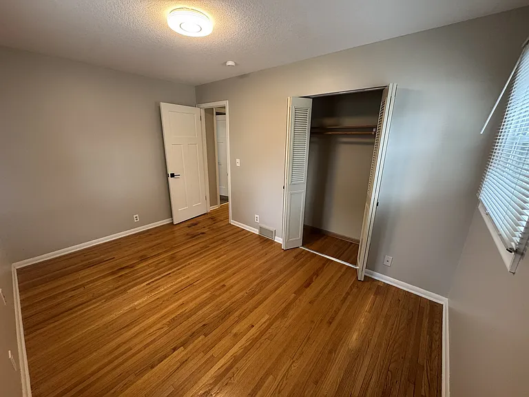 5856 Washburn Ave S — Photo 4